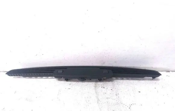 Audi A3 S3 8P Dash center speaker trim cover 8P0819635