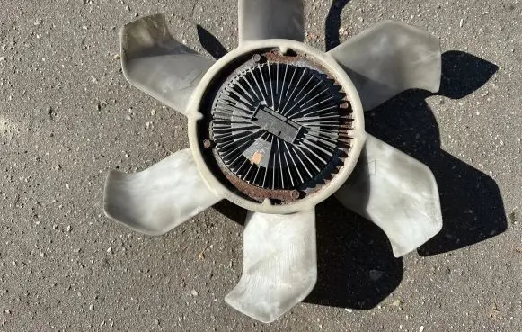 Mitsubishi Pajero Viscous fan clutch MD356866 1320A055
