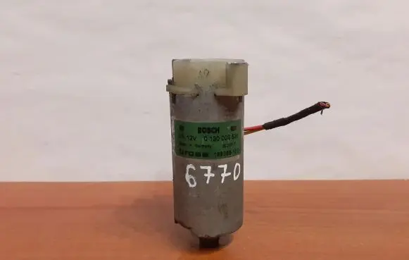 Audi A6 S6 C5 4B Seat adjustment motor 0130002526 6770