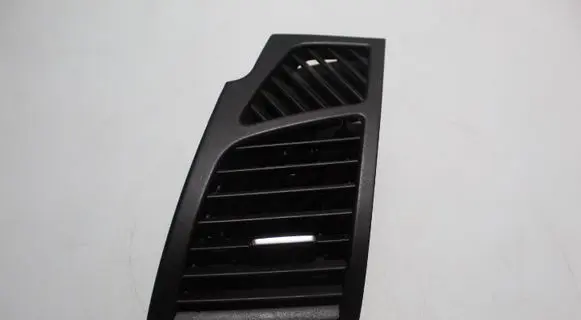BMW 1 E81 E87 Dashboard side air vent grill/cover trim