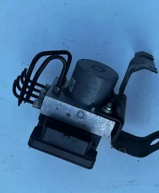 Jeep Cherokee ABS Pump P68237001AE TYA133521878