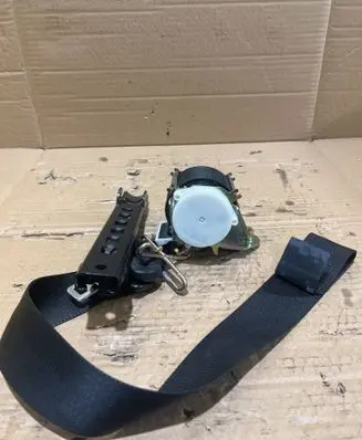 Ford Focus Front seatbelt 4M51B61294AL