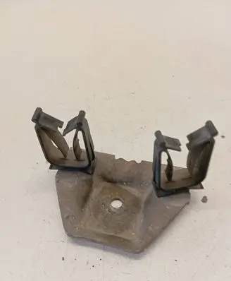 Volkswagen Transporter - Caravelle T4 Battery bracket 701915313