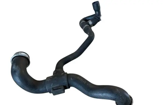Engine coolant pipe/hose