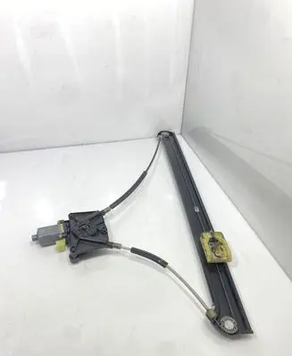 Volkswagen Crafter Front door window regulator with motor 8W0959802