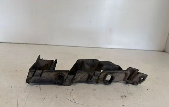 Audi A6 S6 C7 4G Front bumper mounting bracket 4G0807284