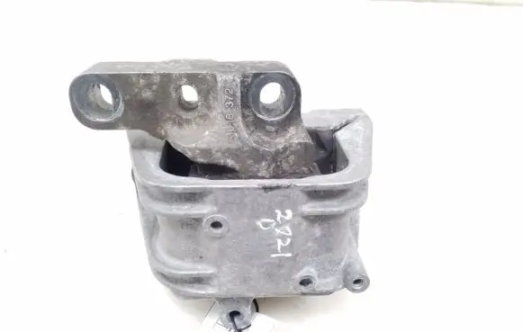 Volkswagen Golf V Engine mount bracket 1K0199262