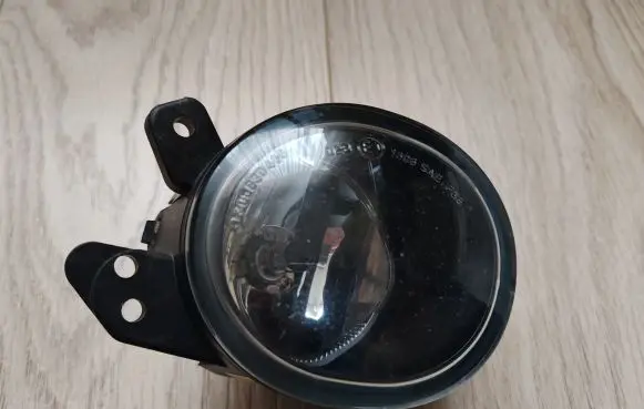 Mercedes-Benz A W169 Front fog light A2518200856