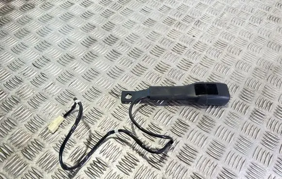 Suzuki SX4 S-Cross Front seatbelt buckle L869004