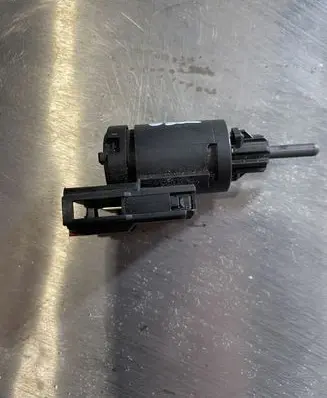 Audi A6 S6 C6 4F Brake pedal sensor switch 3B0945511A