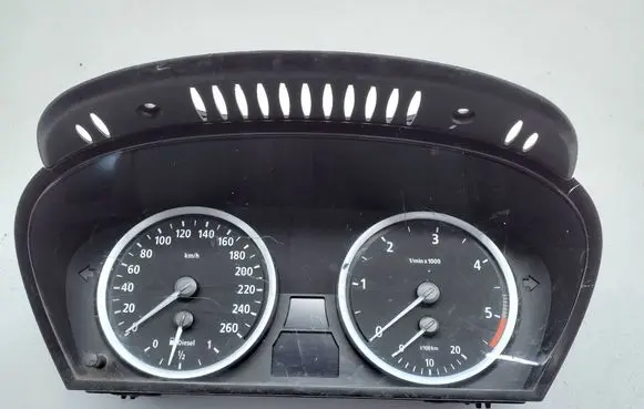 BMW 5 E60 E61 Speedometer (instrument cluster) 62116945633 110080213