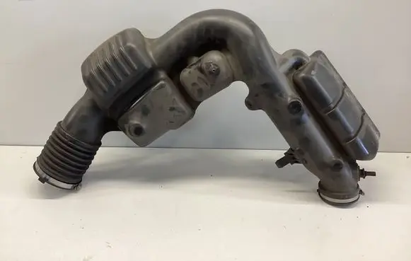 Dodge Durango III Intake resonator 68194974AA