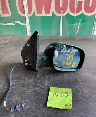 Volkswagen Golf IV Front door electric wing mirror E1020514