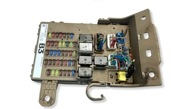 Subaru Outback (BS) Fuse box set 82201AL021