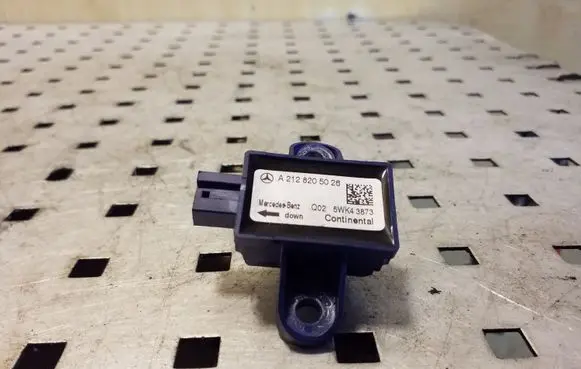 Mercedes-Benz E W212 Airbag deployment crash/impact sensor A2128205026