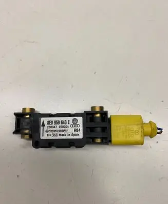 Audi A6 S6 C5 4B Airbag deployment crash/impact sensor 8E0959643E 200347 070304