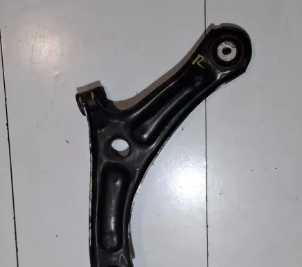 Ford Ecosport Front control arm GN153042