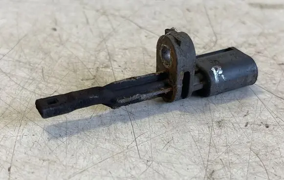 Audi Q2 - ABS rear brake sensor 10071140134