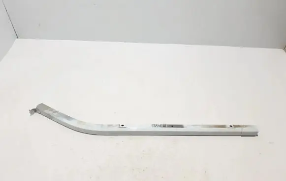 Dacia Dokker Sliding door middle roller runner 777913999R