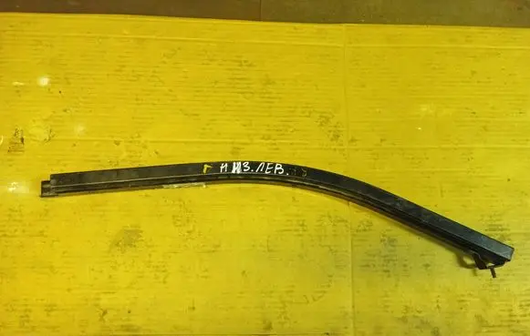 Renault Kangoo I Sliding door bottom rail 