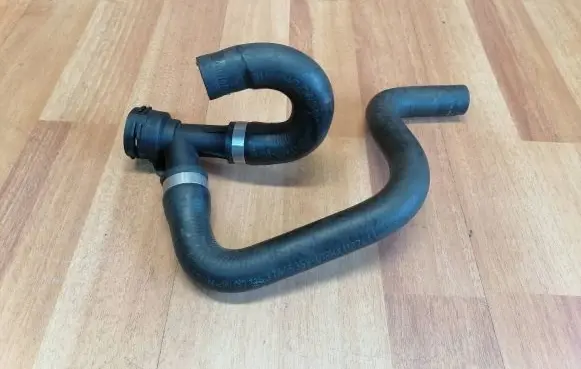 BMW 1 E81 E87 Engine coolant pipe/hose 7805358 11537805358