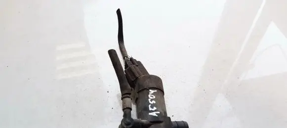 Ford Mondeo Mk III Windscreen/windshield washer pump