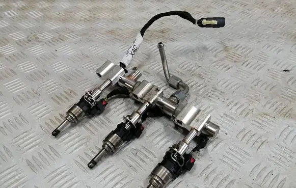 Fuel injector