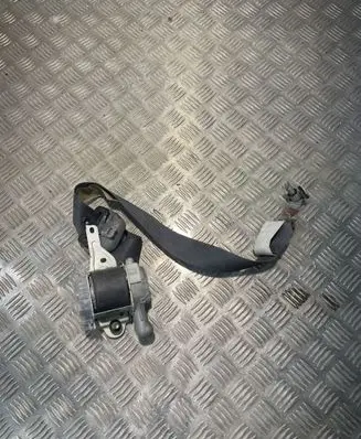 Subaru Forester SG Front seatbelt