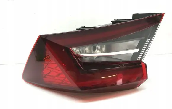 Skoda Karoq Rear/tail lights 57A945208