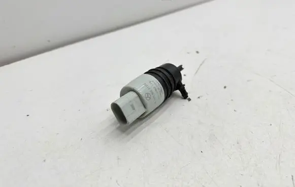 Mercedes-Benz C W205 Windscreen/windshield washer pump A2058660100