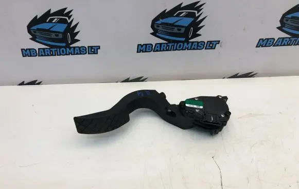 Audi A4 S4 B6 8E 8H Accelerator throttle pedal 8EI721523A