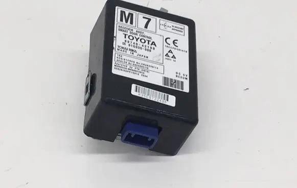 Toyota RAV 4 (XA40) Other control units/modules 8974042190 61G035000