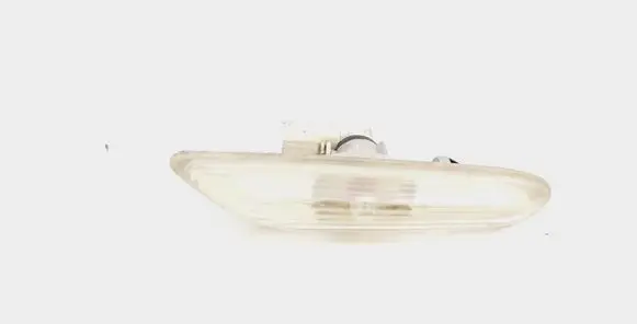BMW 1 E81 E87 Front fender indicator light 6932998