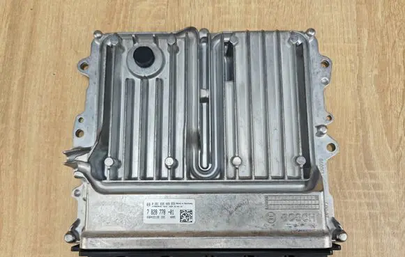 BMW 8 G16 Engine control unit/module ECU 7828778