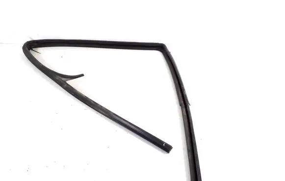 Toyota Hilux (AN10, AN20, AN30) Other rear door trim element 68142-0K010