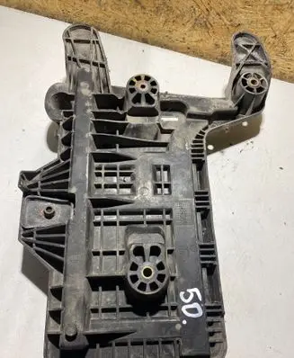 Skoda Octavia Mk2 (1Z) Battery tray 1K0915333C