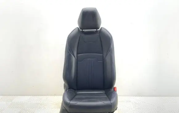 Toyota C-HR I Front passenger seat 