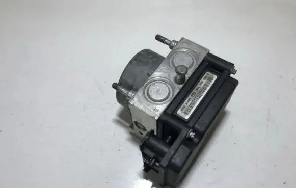 Nissan Note (E11) ABS Pump 0265231732 476609u100
