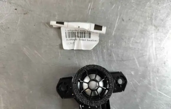 Volvo XC90 Front door high frequency speaker 31350430