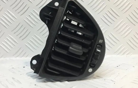 Jaguar XJ X308 Dashboard side air vent grill/cover trim GND6726AC