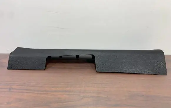 Mitsubishi Outlander IV Front sill trim cover 7656A357ZZ