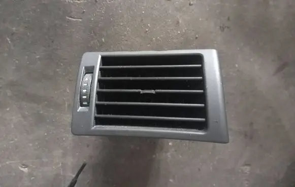 Audi A4 S4 B7 8E 8H Dashboard side air vent grill/cover trim 8E0820902F 07130100 36113060