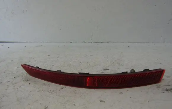 Rear tail light reflector