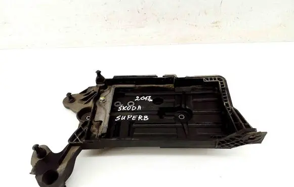 Battery box tray
