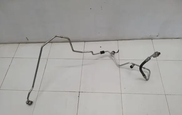 Air conditioning (A/C) pipe/hose