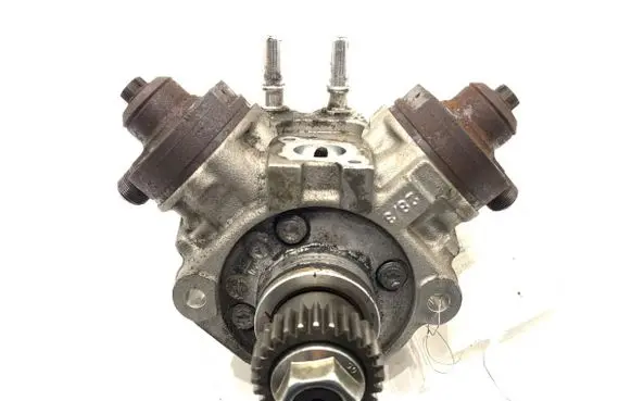 Jeep Grand Cherokee Fuel injection high pressure pump 0445010637