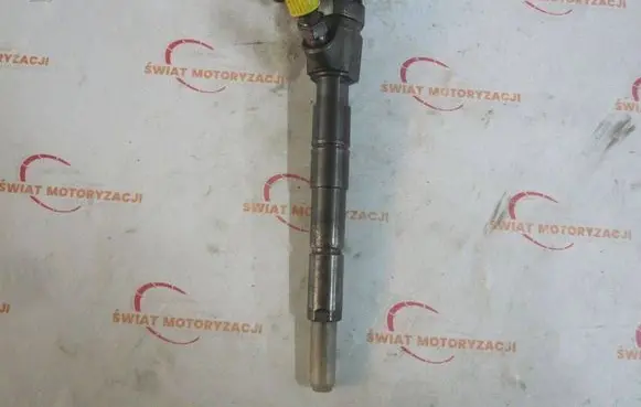 Opel Insignia A Fuel injector 0445110327