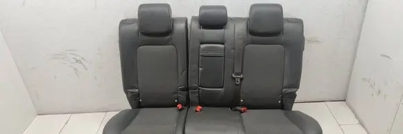 Chevrolet Captiva Rear seat
