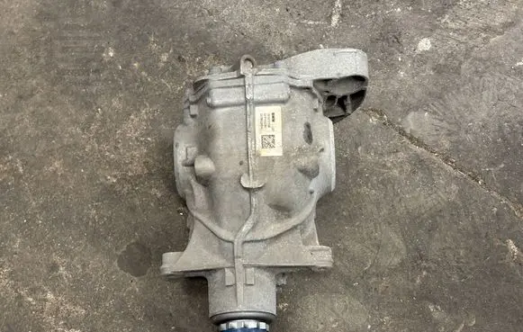 BMW X3 G01 Rear differential 7618727