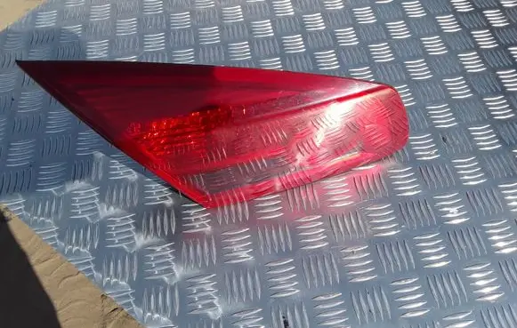 Renault Vel Satis Tailgate rear/tail lights 8200014362